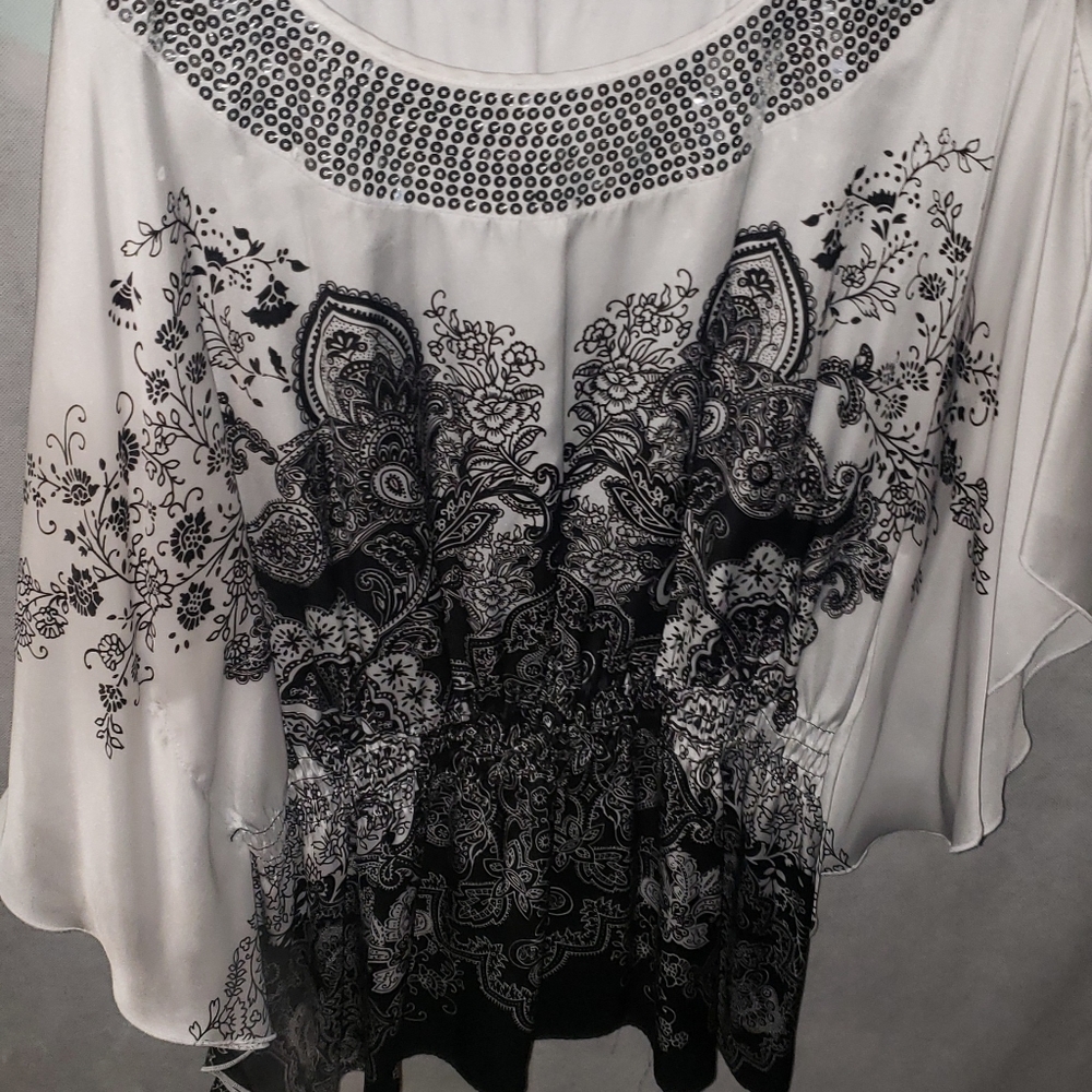 Black and white Cato blouse size XL